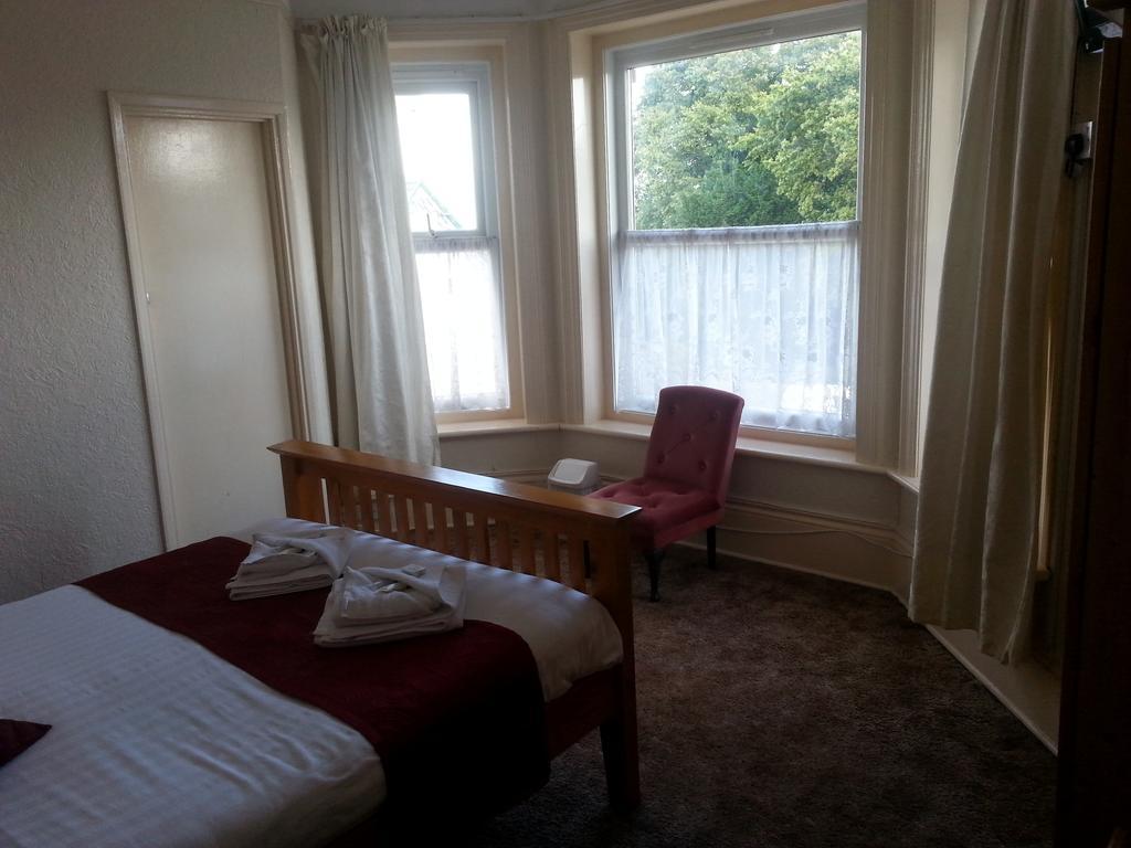 Chester Lodge Sandown Room photo