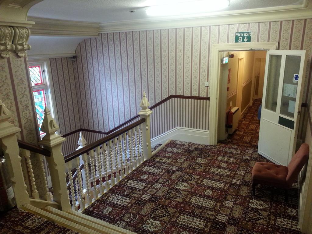 Chester Lodge Sandown Exterior photo