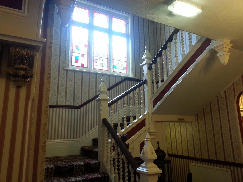 Chester Lodge Sandown Exterior photo