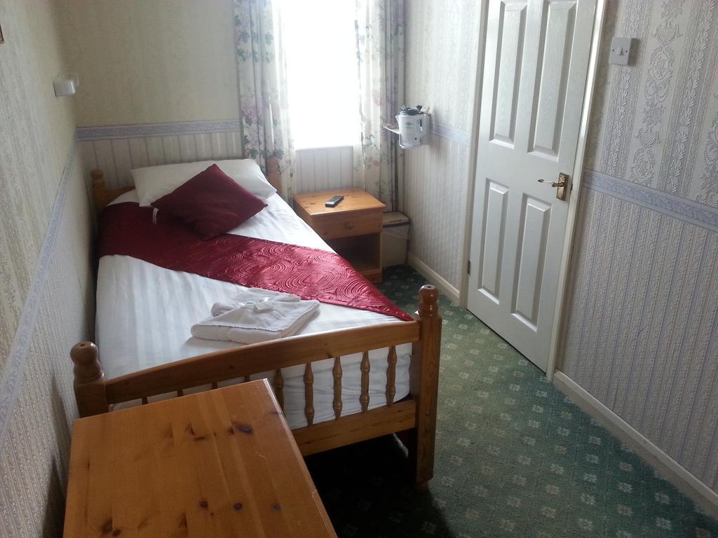 Chester Lodge Sandown Room photo